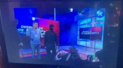 В Эквадоре вооруженные бандиты захватили телеканал и взяли заложников, в стране начались беспорядки - ru.slovoidilo.ua - Украина - Эквадор - Нападение