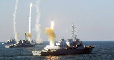 ВМС США и Британии отбили самую массированную атаку хуситов на корабли в Красном море - focus.ua - США - Украина - Англия - Йемен