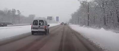 Поможет не забуксовать на льду и в сугробе: для чего опытные водители возят в машине кошачий наполнитель - hyser.com.ua - Украина