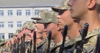Во Львове будут выдавать по 50 тысяч гривен всем, кто подпишет контракт с армией - hyser.com.ua - Украина - Львов