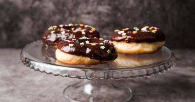Вкусные и нежные пончики: рецепт десерта для любителей сладкого - focus.ua - Украина