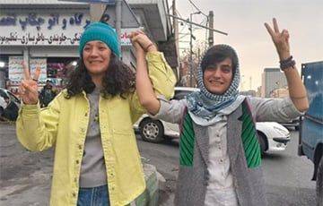 Амини Махсы - В Иране вышли на свободу журналистки, писавшие о протестах - charter97.org - США - Белоруссия - Иран - Тегеран