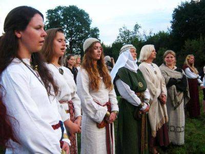 Религиозная община древних балтов Romuva вновь обратилась в ЕСПЧ - obzor.lt - Литва