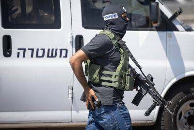 Подозрение на теракт с множеством раненых в Раанане. Полиция ведет погоню за подозреваемым - news.israelinfo.co.il