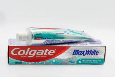 Минздрав: не покупайте китайскую зубную пасту Colgate Max White - news.israelinfo.co.il - Китай - Польша