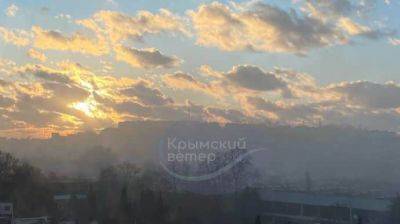 В Евпаторийском районе Крыма были взрывы, над Севастопольской бухтой – дым - pravda.com.ua - Крым