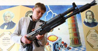 Россияне будут ставить на воинский учет 17-летних украинцев: к чему готовится враг на ВОТ - focus.ua - Россия - Украина - Луганск - Россияне