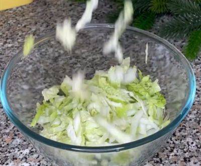 Разметут со стола: что добавить в салат из пекинской капусты, чтобы было еще вкуснее - politeka.net - Украина