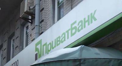 Клиентка "ПриватБанк" потеряла деньги, сообщения о переводе даже не поступало: "Крадут мгновенно" - politeka.net - Украина