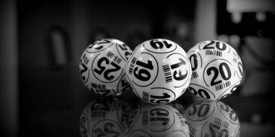Сломали систему? В Великобритании двое математиков утверждают, что для выигрыша в лотерее вам нужно всего 27 билетов - nv.ua - Украина - Англия - Великобритания