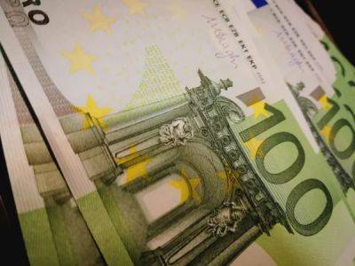 Курс валют на вечер 5 января: на межбанке доллар упал, а евро растет - minfin.com.ua - Украина