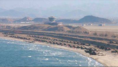 Ким Ченын - КНДР выпустила 200 снарядов в сторону островов Южной Кореи - dialog.tj - Южная Корея - КНДР - Пхеньян - Сеул