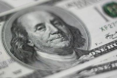 Курс валют на вечер 8 января: евро и доллар выросли на межбанке - minfin.com.ua - Украина