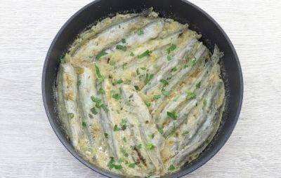 Ресторанное объедение: рецепт мойвы на сковороде, которая готовится со сметаной и луком - hyser.com.ua - Украина