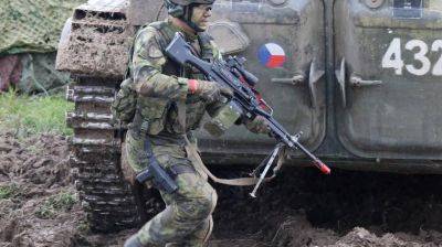 Петр Павел - Половина чешского населения не пошла бы защищать страну в случае войны - опрос - gagadget.com - Россия - Украина - Чехия