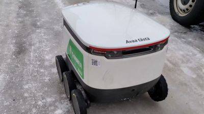 В Финляндии робот-доставщик еды из-за гололёда и снега врезался в машину и сразу уехал с места ДТП - habr.com - Финляндия - Хельсинки