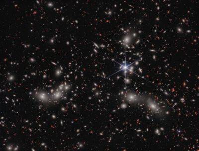 Вселенная - Уэбб нашел древнейшие галактики, которые реионизировали Вселенную - hitechexpert.top