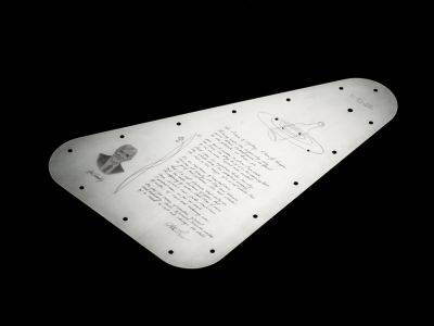 AnnieBronson - НАСА показало табличку с информацией о человечестве, которую запустят в космос на борту Europa Clipper - habr.com - США - шт.Флорида