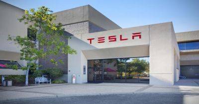 Tesla выбросила на "помойку" идею о бюджетном электрокаре - gagadget.com - США - Reuters