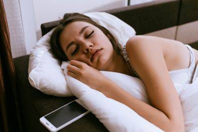 Как телефон под подушкой может испортить ваше здоровье - предупреждение ученых - cursorinfo.co.il