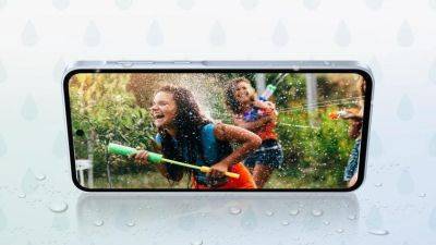 Новое обновление для Galaxy A55: задержка и устаревший патч безопасности - gagadget.com - Таиланд