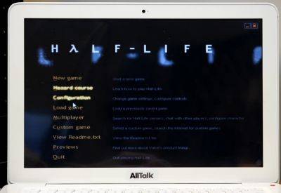 denis19 - Энтузиаст установил Windows XP Tablet PC Edition 2005 на старый MacBook с сенсорным экраном и запустил там Half-Life - habr.com