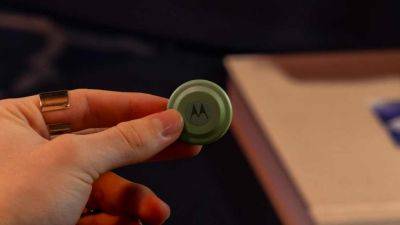 daniilshat - Motorola анонсировала Moto Tag — беспроводную метку для вещей, похожую на AirTag от Apple - habr.com
