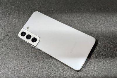 Galaxy S22 получает обновление безопасности января 2025 года в Европе: доступны новые версии прошивок - gagadget.com - США