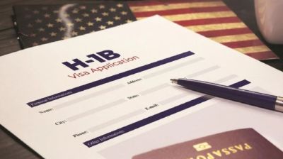 Дональд Трамп - AnnieBronson - США изменили порядок выдачи виз H-1B: теперь шансы на получение документа зависят от зарплаты - habr.com - США - шт. Калифорния - Microsoft