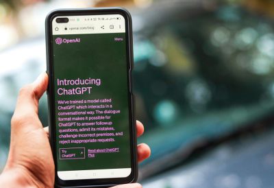 avouner - За три года после релиза ChatGPT изменил подход пользователей сети к поиску информации - habr.com - США