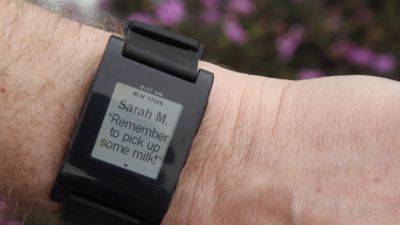 daniilshat - Умные часы Pebble вернутся на рынок - habr.com