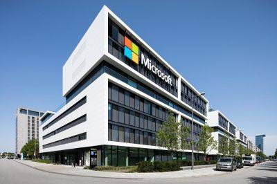 AnnieBronson - Microsoft начала платить неэффективным сотрудникам за решение уволиться - habr.com - США - Microsoft