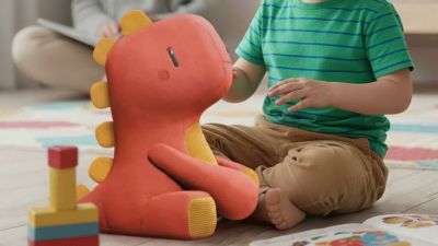 AnnieBronson - Игрушка с искусственным интеллектом раскрыла 50 000 записей чатов с детьми - habr.com
