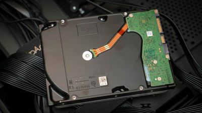 TravisMacrif - Seagate выпустила жёсткий диск объёмом 44 ТБ - habr.com