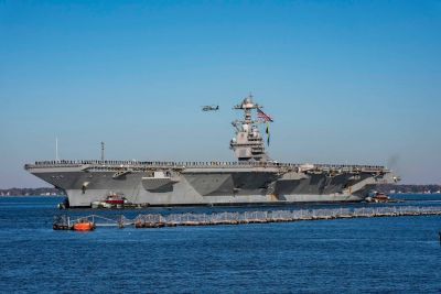 Зачем авианосцы США меняют цвет освещения по ночам - cursorinfo.co.il - США