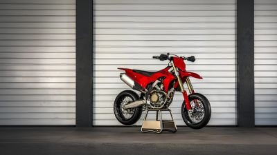 Ducati готовит к дебюту гоночный байк Desmo450 SM